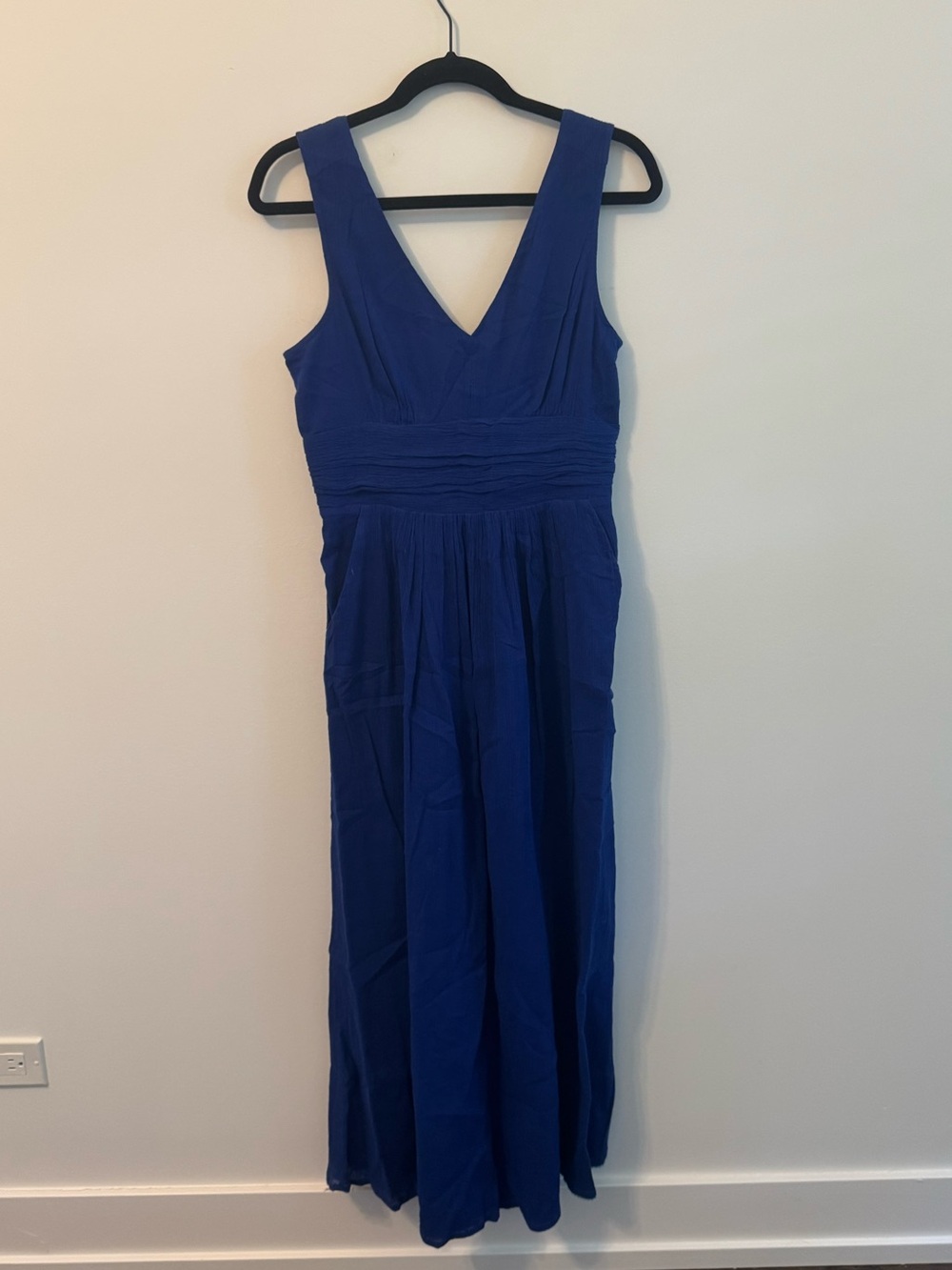 Size 8 Edme & Esyllte Sleeveless V-Neck Maxi Dress in Royal Blue